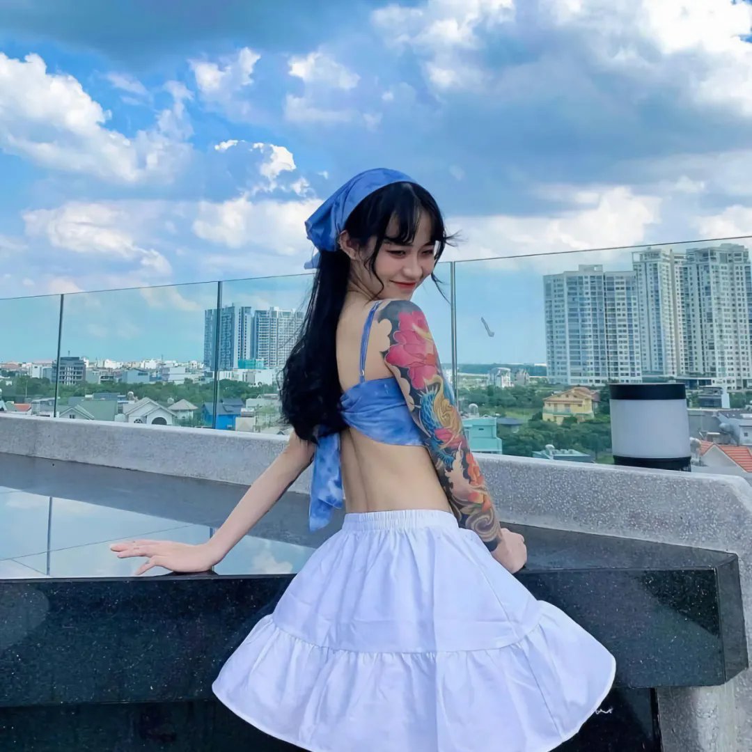 消失的她